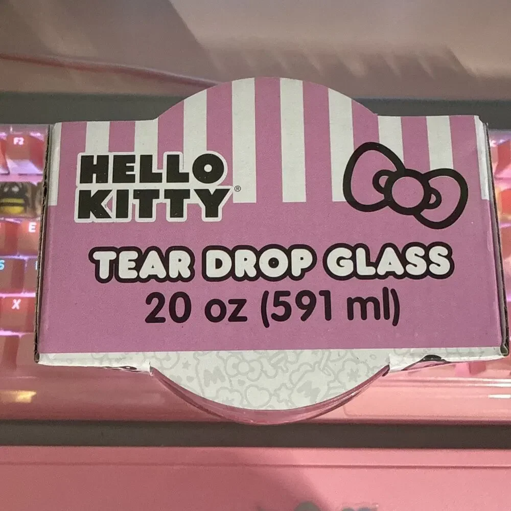 Sanrio Hello Kitty Tear Drop Glass 20oz Pink Stemless Cup 2023 Strawberry